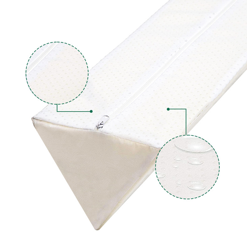 Railing strip tempat tidur anak berbentuk segitiga